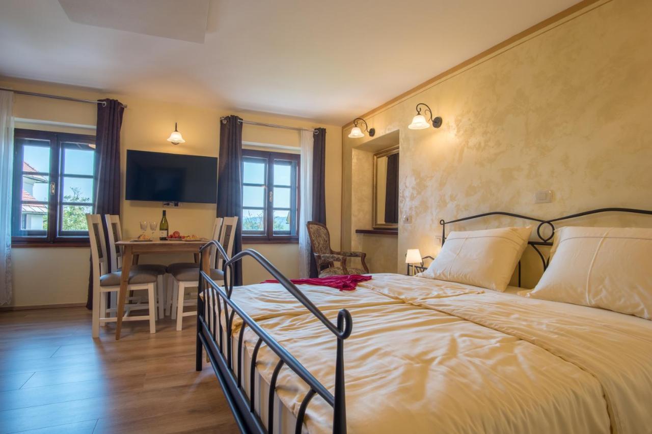 Vila Radolca Apartments & Rooms Радовлица Экстерьер фото