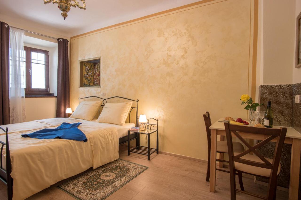 Vila Radolca Apartments & Rooms Радовлица Экстерьер фото