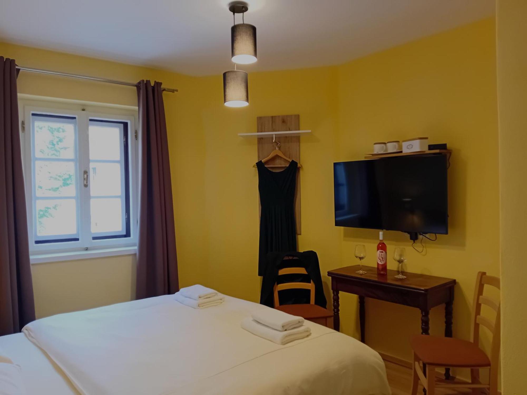 Vila Radolca Apartments & Rooms Радовлица Экстерьер фото